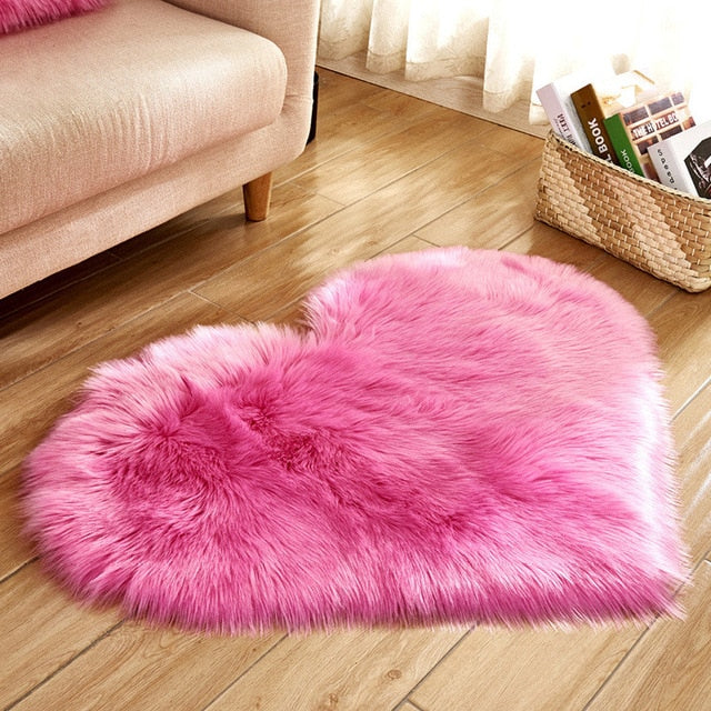 SUPERPLUSH - Furry Heart Rugs