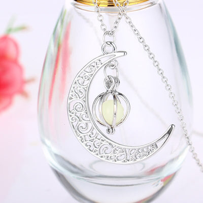 2pcs Luxury Glow In The Dark Necklace