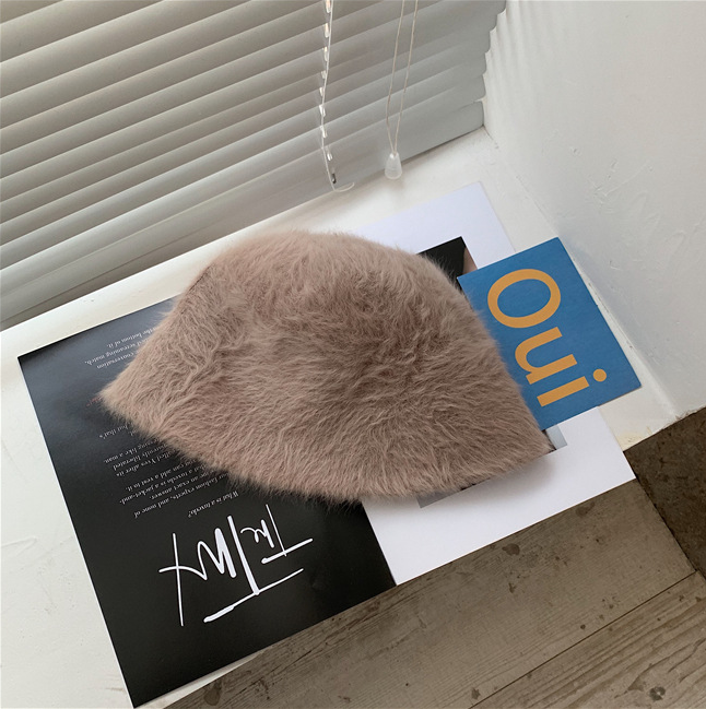 SUPERPLUSH - Stylish Faux Fur Bucket Hat